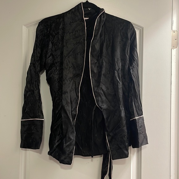 Victoria Secrets small petite nwt black logo with pink trim lounge jacket - Picture 1 of 5
